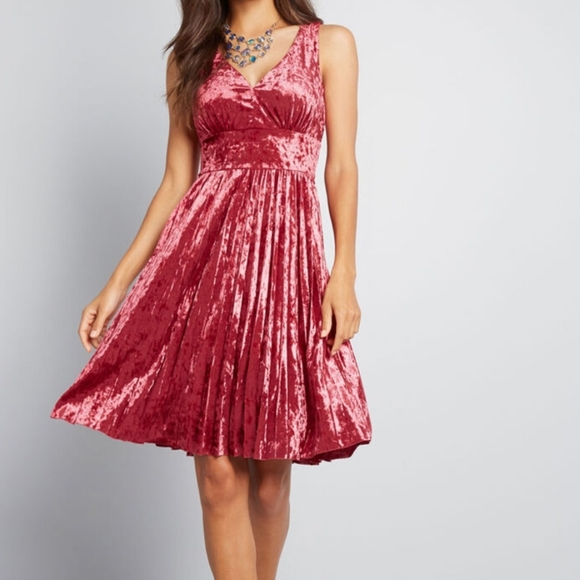 modcloth velvet dress